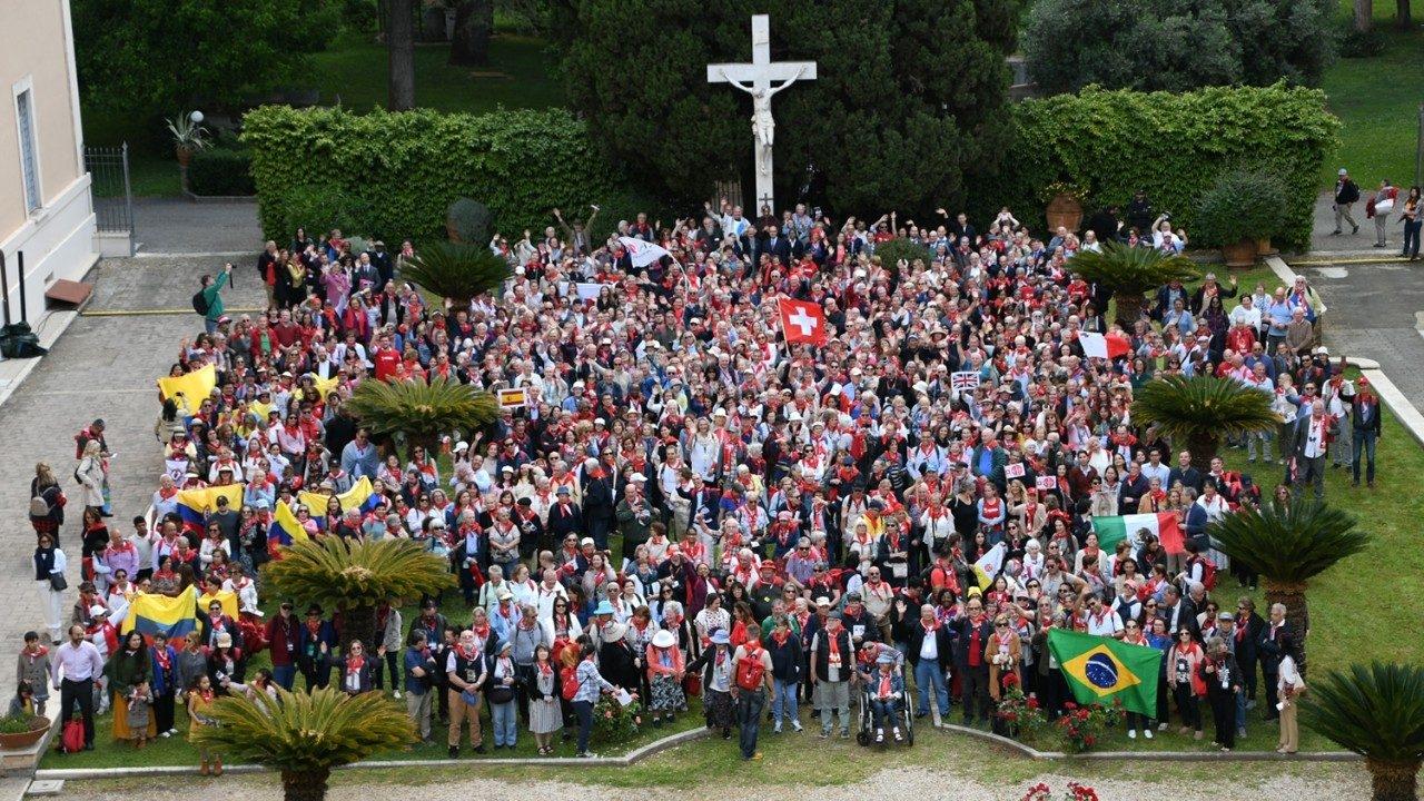 Hundreds of children to pray the Rosary for Peace with Pope Leo on October 1