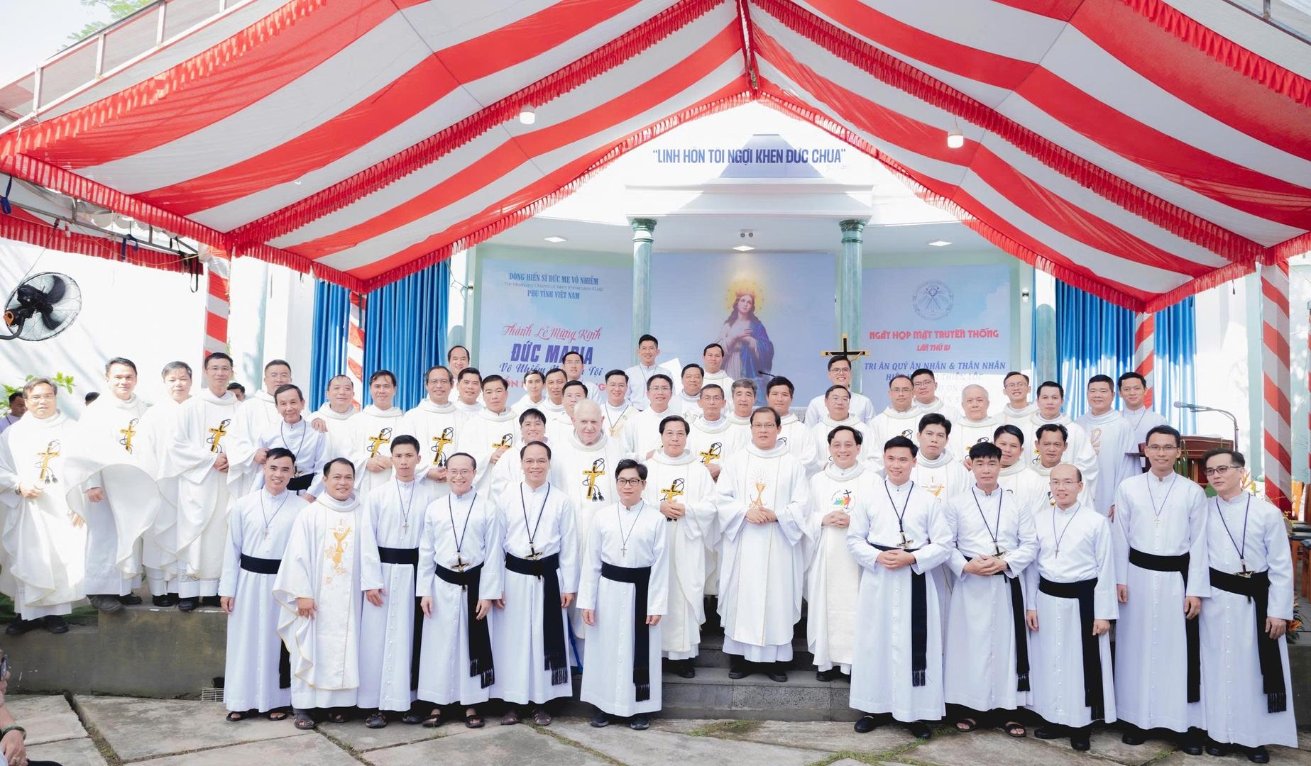 Lễ Đức Mẹ Vô Nhiễm Nguyên Tội – Bổn mạng Hội Dòng Hiến Sĩ