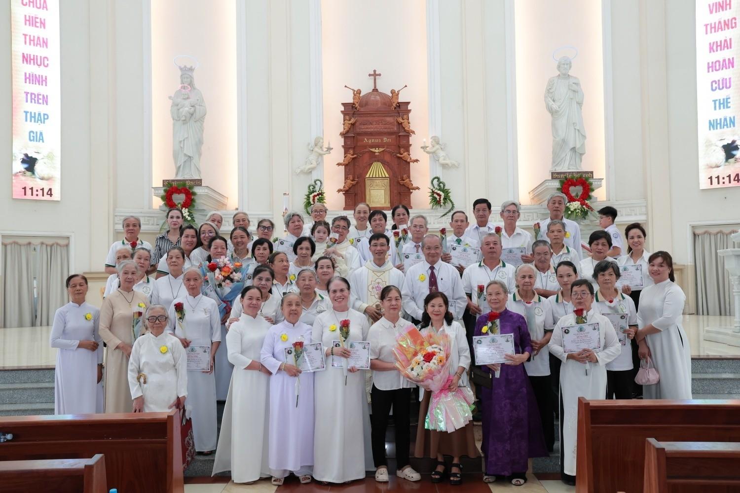 Gia đình Mai Thiên Lộc – Thái An mừng kỷ niệm 1 năm thành lập và mừng thọ một số thành viên cao niên